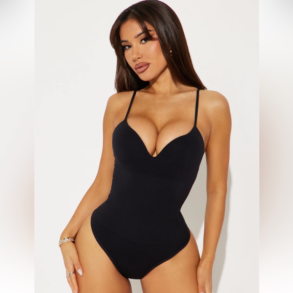 Fashion Nova Elegant Black Bodysuit